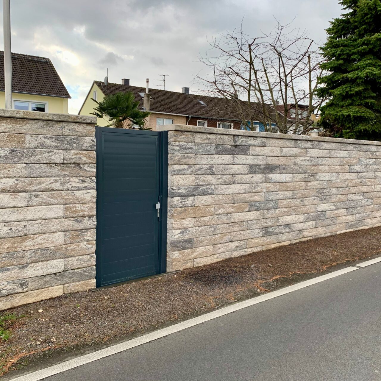 Zaun_Mauerbau_2